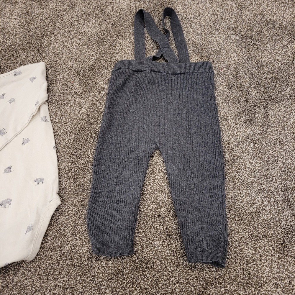 Carters Baby 18M Sheep Print Bodysuit and Gray Ribbed Suspender Pants Set 2pc - Picture 6 of 9